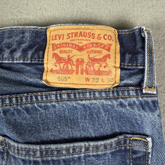Levi's 505 Jeans Mens Size 32x28* Blue Dark Wash Blue Denim Straight Leg STAINS - Picture 11 of 11